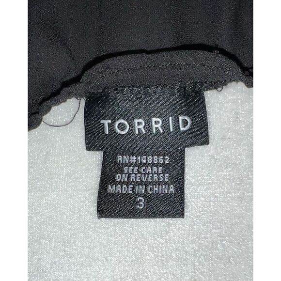 Torrid Bell Sleeve Embroidered Top (Sz 3) - Picture 7 of 7